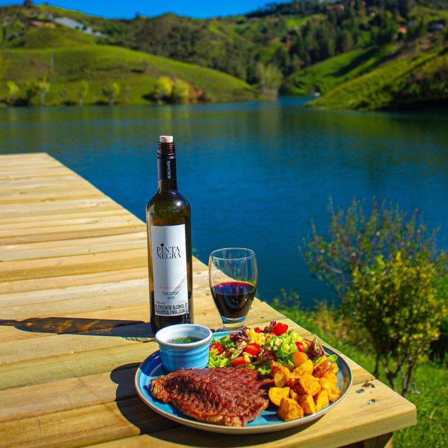 Aw Guatape Glamping Resort Екстер'єр фото
