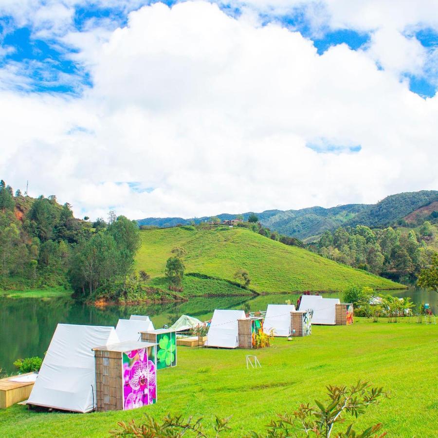 Aw Guatape Glamping Resort Екстер'єр фото