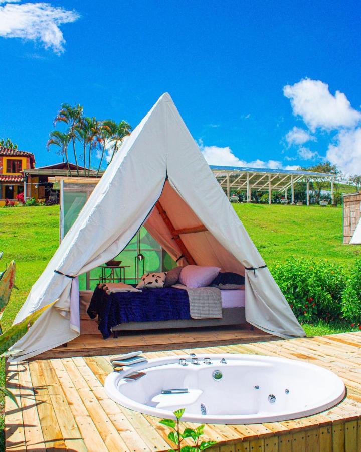 Aw Guatape Glamping Resort Екстер'єр фото